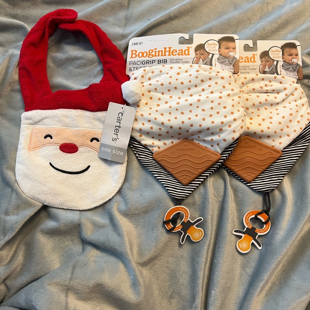 5pc NWT baby bibs teethers paci clip. Santa bib carters and boogin head